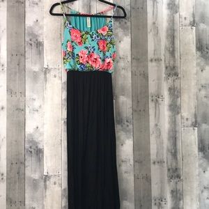 Gorgeous Maxi dress!